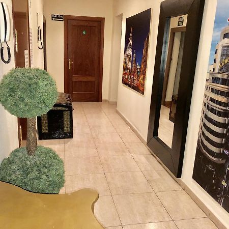 Hostal Arriaza Madryt Zewnętrze zdjęcie