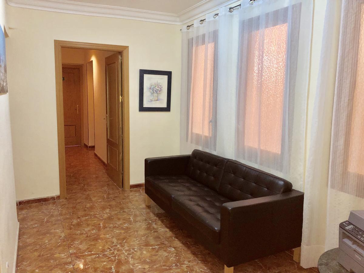 Hostal Arriaza Madryt Zewnętrze zdjęcie